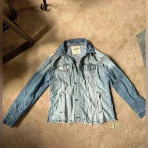 Hollister Womens Denim Distressed Jean Jacket Sz Medium